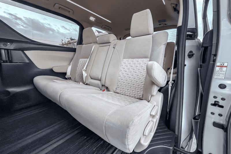 Luxury 8-Seater
